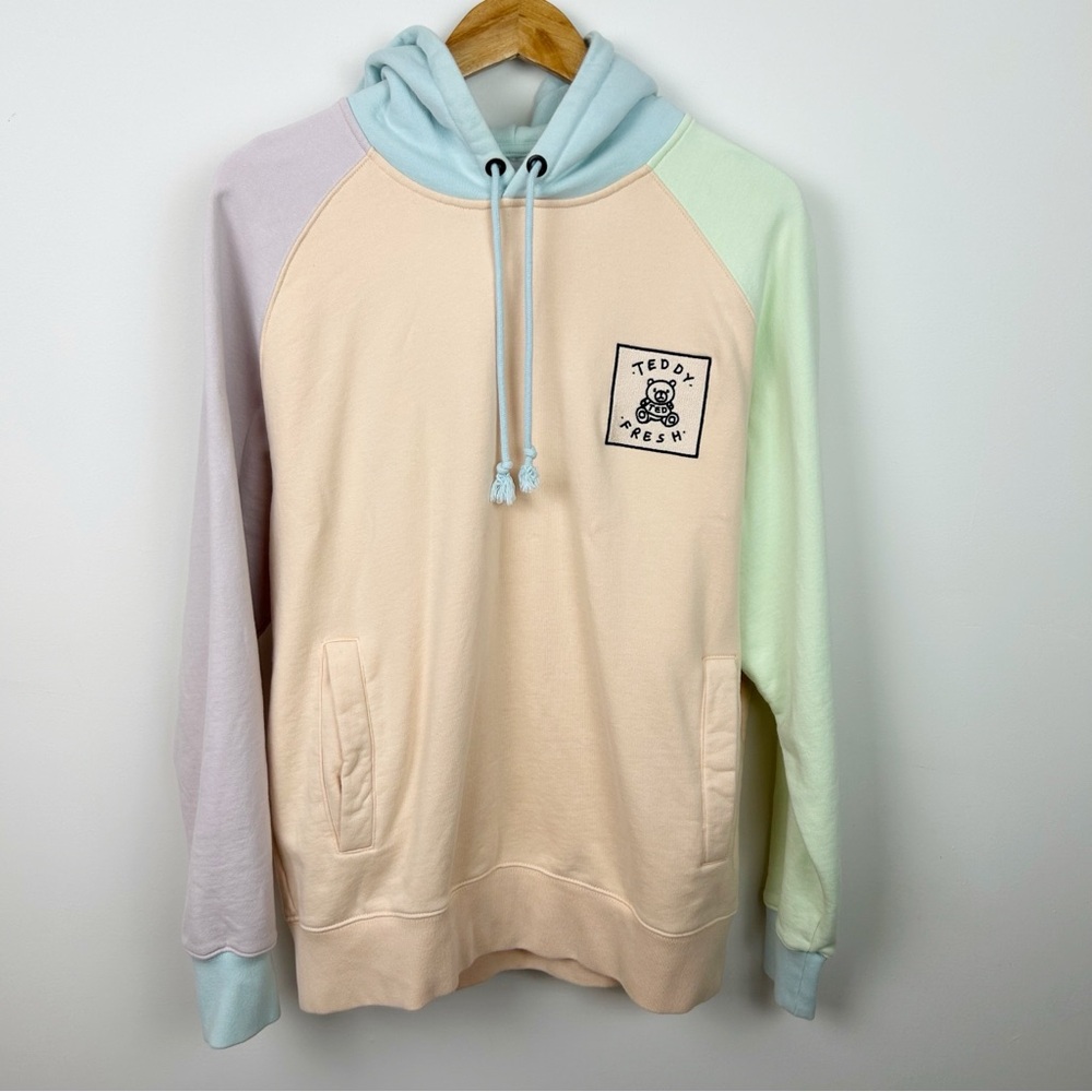 Teddy Fresh Men’s Color Block Pullover Hoodie
